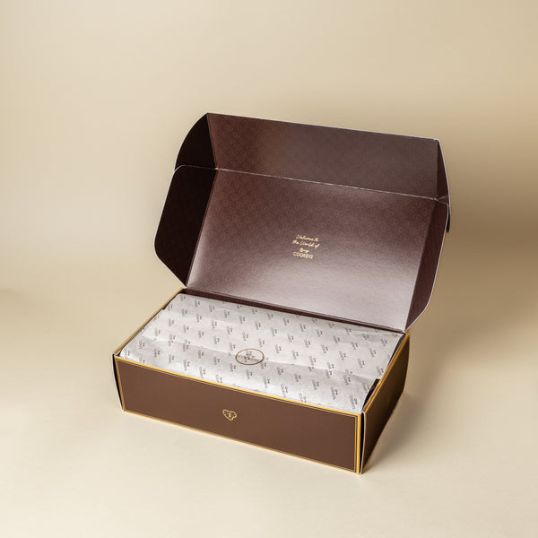 Huge gift box of 12 cookies